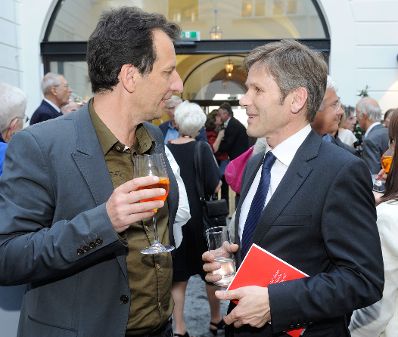 Am 10. Mai 2012 hielt Staatssekretär Josef Ostermayer (r.) die Eröffnungsrede bei der Wiedereröffnung des Concordia Hauses.