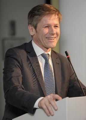 Am 13. Dezember 2012 eröffnete Josef Ostermayer (im Bild), Staatssekretär für Medien und Koordination im Bundeskanzleramt die Konferenz „Alle ins Netz – Wie internet-fit ist Österreich?“