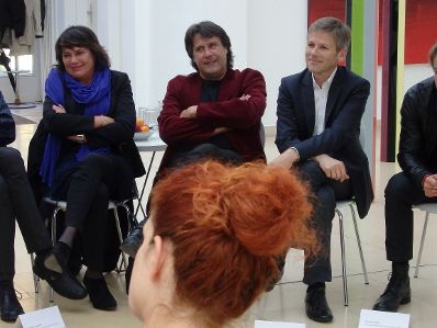 Am 17. Oktober 2014 diskutierte Kunst- und Kulturminister Josef Ostermayer mit der Tiroler Künstlerschaft im Zuge seiner Bundesländertour durch Tirol.