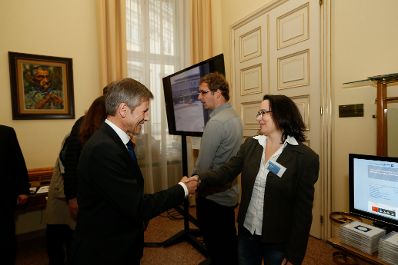 Am 26. Oktober 2014 empfing Kanzleramtsminister Josef Ostermayer im Rahmen des Nationalfeiertages Besucherinnen und Besucher im Bundeskanzleramt.