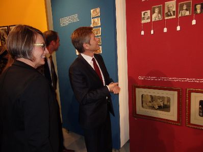 Am 3. Dezember 2014 fand die Vergabe des Museumspreises 2014 in der Marktgemeinde Haslach in Oberösterreich statt. Im Bild Kunst- und Kulturminister Josef Ostermayer (r.).