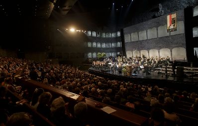 Am 26. Juli 2015 fand in der Felsenreitschule der Festakt anlässlich der Eröffnung der 95. Salzburger Festspiele statt. Im Bild Kunst- und Kulturminister Josef Ostermayer bei der Eröffnungsrede.