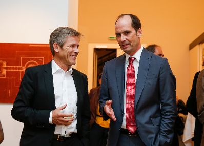 Am 22. September 2015 hielt Kunst- und Kulturminister Josef Ostermayer (l.) eine Rede beim "Fest für Friedrich Kiesler". Im Bild mit Peter Bogner (r.).