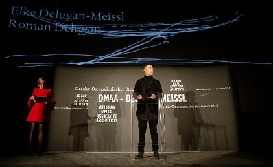 Am 8. Oktober 2015 lud Kunst- und Kulturminister Josef Ostermayer zur Verleihung des Großen Österreichischen Staatspreises 2015 an Elke Delugan-Meissl (l.) und Roman Delugan (r.) im Gartenbaukino ein.