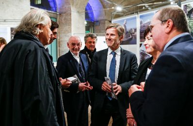 Am 21. Oktober 2015 eröffnete Kunst- und Kulturminister Josef Ostermayer (m.) die Ausstellung „150 Jahre Max Fabiani'' im Architekturzentrum Wien.