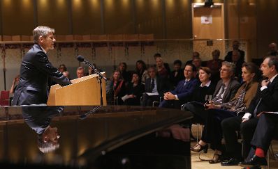 Am 30. Oktober 2015 hielt Kunst- und Kulturminister Josef Ostermayer (l.) eine Rede anlässlich der 60-Jahr-Feier der Internationalen Gustav Mahler Gesellschaft.