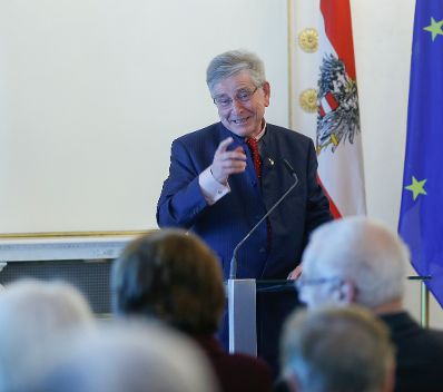 Am 12. Februar 2016 überreichte Kunst- und Kulturminister Josef Ostermayer das Große Ehrenzeichen für Verdienste um die Republik Österreich an Hellmuth Matiasek. Im Bild Laudator Thomas Goppel.