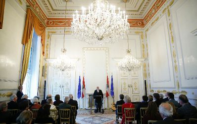 Am 12. Februar 2016 überreichte Kunst- und Kulturminister Josef Ostermayer das Große Ehrenzeichen für Verdienste um die Republik Österreich an Hellmuth Matiasek (im Bild).