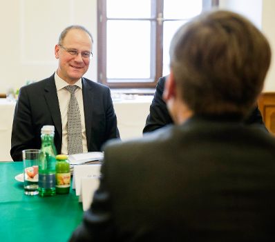 Am 25. Februar 2016 empfing Kanzleramtsminister Josef Ostermayer den EU-Kommissar Tibor Navracsics (im Bild) zu einem bilateralen Treffen.