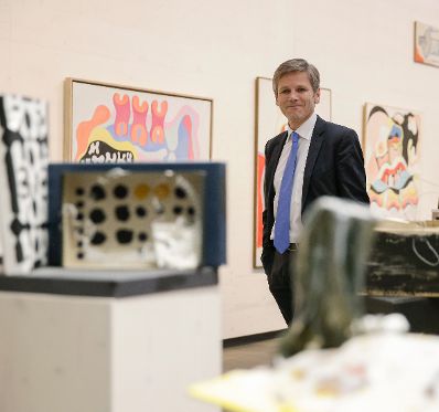 Am 8. März 2016 eröffnete Kunst- und Kulturminister Josef Ostermayer (im Bild) die Ausstellung des Künstlers Oswald Oberhuber im 21er Haus.