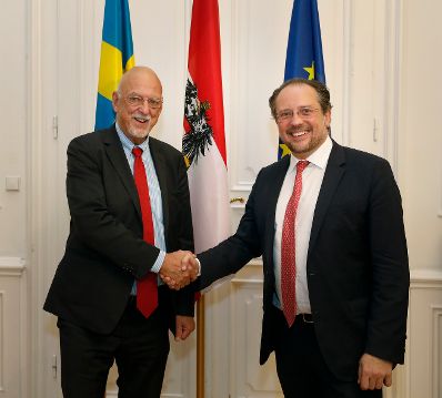 Am 9. Oktober 2019 empfing Bundesminister Alexander Schallenberg (r.) den schwedischen EU-Minister Hans Dahlgren (l.) zu einem Gespräch.