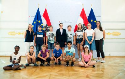 Am 3. Juli 2019 empfing Bundesministerin Ines Stilling Kinderbürgermeisterinnen und Kinderbürgermeister aus Graz und Leoben im Bundeskanzleramt.