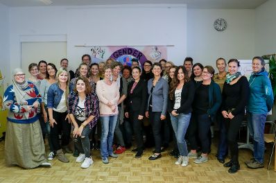 Am 2. Oktober 2019 besuchte Bundesministerin Ines Stilling das Mädchenzentrum Klagenfurt und die Frauenberatungsstelle Belladonna.
