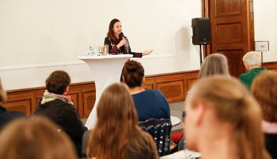 Am 9. Oktober 2019 wurde das Projekt „Frauendomäne – Datenbank für Expertinnen unter dem Motto „Jede Domäne ist eine Frauendomäne” auf Initiative von Hannah Zach und Sophie Rendl präsentiert. Bundesministerin Ines Stilling eröffnete die Veranstaltung.