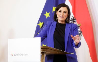 Am 20. März 2020 fand ein Pressestatement zu den Maßnahmen gegen die Krise im Bundeskanzleramt statt. Im Bild Bundesministerin Elisabeth Köstinger.