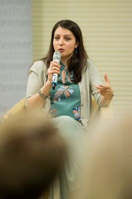 Am 27. April 2017 nahm Staatssekretärin Muna Duzdar (im Bild) an der Veranstaltung "Digitale Arbeit - feministische Perspektiven" teil.