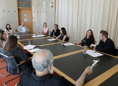 Am 11. Juli 2017 besuchte Staatssekretärin Muna Duzdar (im Bild) das Roma Medienausbildungsprojekt im ORF Funkhaus.