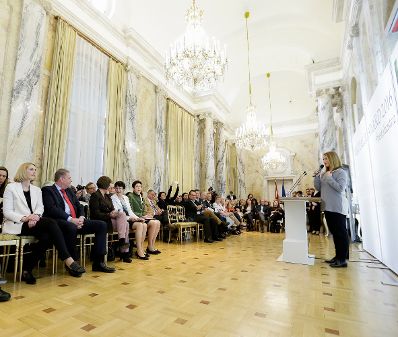 Am 18. April 2016 verlieh Staatssekretärin Sonja Steßl gemeinsam mit Landwirtschaftsminister Andrä Rupprechter den Viktualia Award 2016 für Best of Austria - Projekte gegen Lebensmittelverschwendung.
