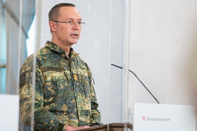Am 16. Februar 2022 fand eine Pressekonferenz zu den aktuellen Corona-Maßnahmen statt. Im Bild Generalmajor Rudolf Striedinger.