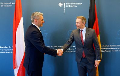 Am 1. April 2022 reiste Bundeskanzler Karl Nehammer (l.) zu einem Arbeitsbesuch nach Berlin. Im Bild mit dem Finanzminister Christian Lindner (r.).