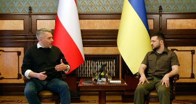 Am 9. April 2022 reiste Bundeskanzler Karl Nehammer (l.) zu einem Arbeitsbesuch nach Kiev. Im Bild mit dem ukrainischen Präsidenten Wolodymyr Selenskyj (r.).