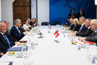 Am 12. Juli 2022 traf Bundeskanzler Karl Nehammer den Israelischen Außenminister Yair Lapid.