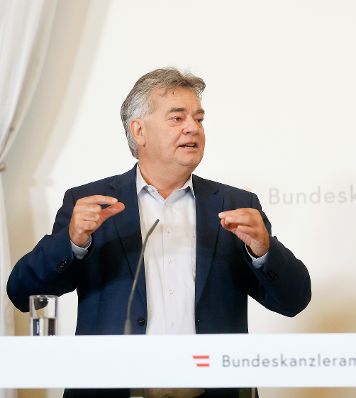 Am 28. September 2022 nahm Vizekanzler Werner Kogler (im Bild) am Pressefoyer nach dem Ministerrat teil.