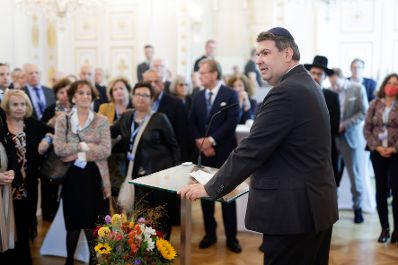 Am 29. September 2022 gab Bundeskanzler Karl Nehammer einen Empfang zum jüdischen Neujahrstag "Rosch ha-Schana" im Bundeskanzleramt. Im Bild der Präsident des IKG Oskar Deutsch.