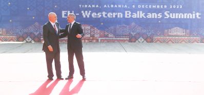 Am 6. Dezember 2022 reiste Bundeskanzler Karl Nehammer (r.) zu einem Arbeitsbesuch nach Tirana. Im Bild mit dem albanischen Premierminister Edi Rama (l.).