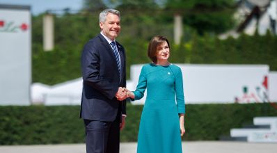 Am 1. Juni 2023 nahm Bundeskanzler Karl Nehammer (l.) am Gipfel der Europäischen Politischen Gemeinschaft in der Republik Moldau teil. Im Bild mit der moldauische Präsidentin Maia Sandu (r.).