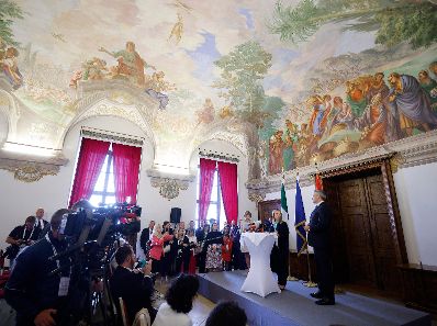 Am 24. Juni 2023 nahm Bundeskanzler Karl Nehammer (r.) am Europa-Forum Wachau teil. Im Bild bei einem Pressestatement mit der Ministerpräsidentin von Italien Giorgia Meloni (2.v.r.).