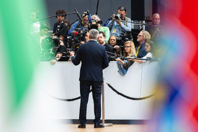 Am 29. Juni 2023 nahm Bundeskanzler Karl Nehammer am EU-Gipfeltreffen der Staats- und Regierungschefs teil.