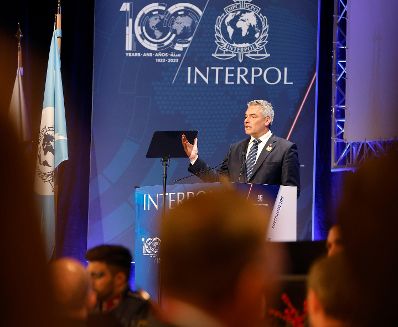Am 28. November 2023 nahm Bundeskanzler Karl Nehammer an der 100 Jahre Interpol Konferenz in Wien Teil.