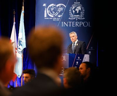 Am 28. November 2023 nahm Bundeskanzler Karl Nehammer an der 100 Jahre Interpol Konferenz in Wien Teil.