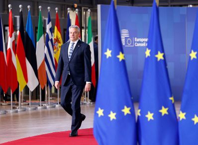 Am 15. Dezember 2023 nahm Bundeskanzler Karl Nehammer (im Bild) am Europäischen Rat der Staats- und Regierungschefs teil.