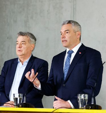 Am 27. Februar 2024 lud Bundeskanzler Karl Nehammer gemeinsam mit Vizekanzler Werner Kogler zu einer Pressekonferenz zum Wohnbaupaket ein.
