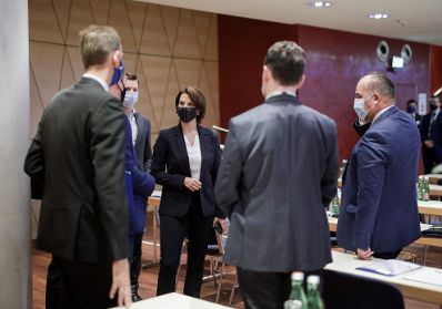 Am 28. September 2020 nahm Bundesministerin Karoline Edtstadler (3.v.l.) am Salzburg Europe Summit teil.