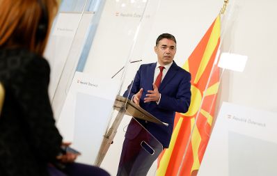 Am 15. April 2021 empfing Bundesministerin Karoline Edtstadler den Außenminister der Republik Nordmazedonien Nikola Dimitrov (im Bild) zu einem Arbeitsgespräch. Im Anschluss fand ein gemeinsames Pressestatement statt.