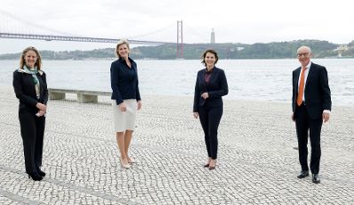 Am 23. April 2021 traf Bundesministerin Karoline Edtstadler (2.v.r.) im Rahmen ihres Lissabonbesuchs Viktoria Kaufmann-Rieger (2.v.l.), Geschäftsführerin von SIVA.