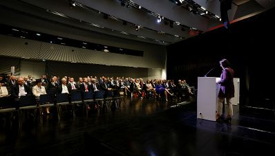 Am 7. September 2021 nahm Bundesministerin Karoline Edtstadler (r.) an der Botschafterkonferenz 2021 teil.