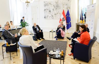Am 8. September 2021 lud Bundesministerin Karoline Edtstadler zum Zukunftslabor „EU in der Welt“ ein.