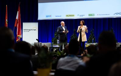 Am 24. Oktober 2022 nahm Bundesministerin Karoline Edtstadler am „18th Salzburg Europe Summit“ teil.