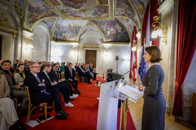 Am 27. Jänner 2023 nahm Bundesministerin Karoline Edtstadler (r.) an der IGF Multi-Stakeholder Veranstaltung teil.