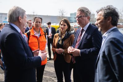 Am 24. März 2023 reiste Bundesministerin Karoline Edtstadler (im Bild) anlässlich eines Besuchs der Koralmbahnbaustelle in die Steiermark.