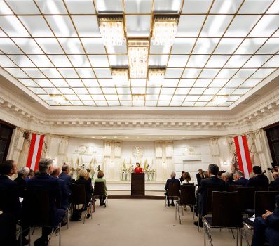 Am 2. Oktober 2023 nahm Bundesministerin Karoline Edtstadler am Verfassungstag im Verfassungsgerichtshof teil.