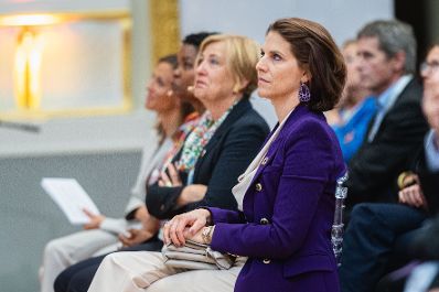 Am 12. Oktober 2023 nahm Bundesministerin Karoline Edtstadler (m.r.) am SDG Dialogforum 3.0 teil.