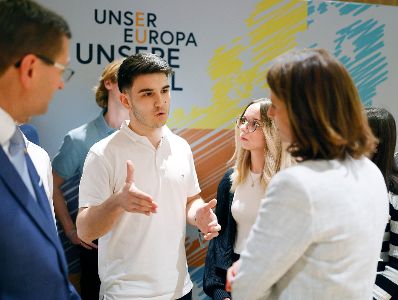 Am 11. April 2024 nahm Bundesministerin Karoline Edtstadler (im Bild) an der Diskussionsveranstaltung „Unser Europa. Unsere Wahl“ in Linz teil.