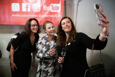Am 16. September 2021 nahm Bundesministerin Susanne Raab am „Zusammen Österreich“ Gala Abend teil.