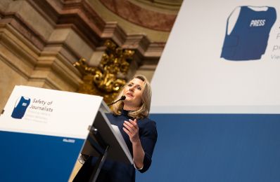 Am 4. November 2022 nahm Bundesministerin Susanne Raab an der Konferenz zur Sicherheit von Journalistinnen und Journalisten teil.
