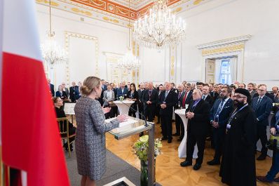 Am 22. Dezember 2022 lud Bundesministerin Susanne Raab (l.) zum Adventempfang.